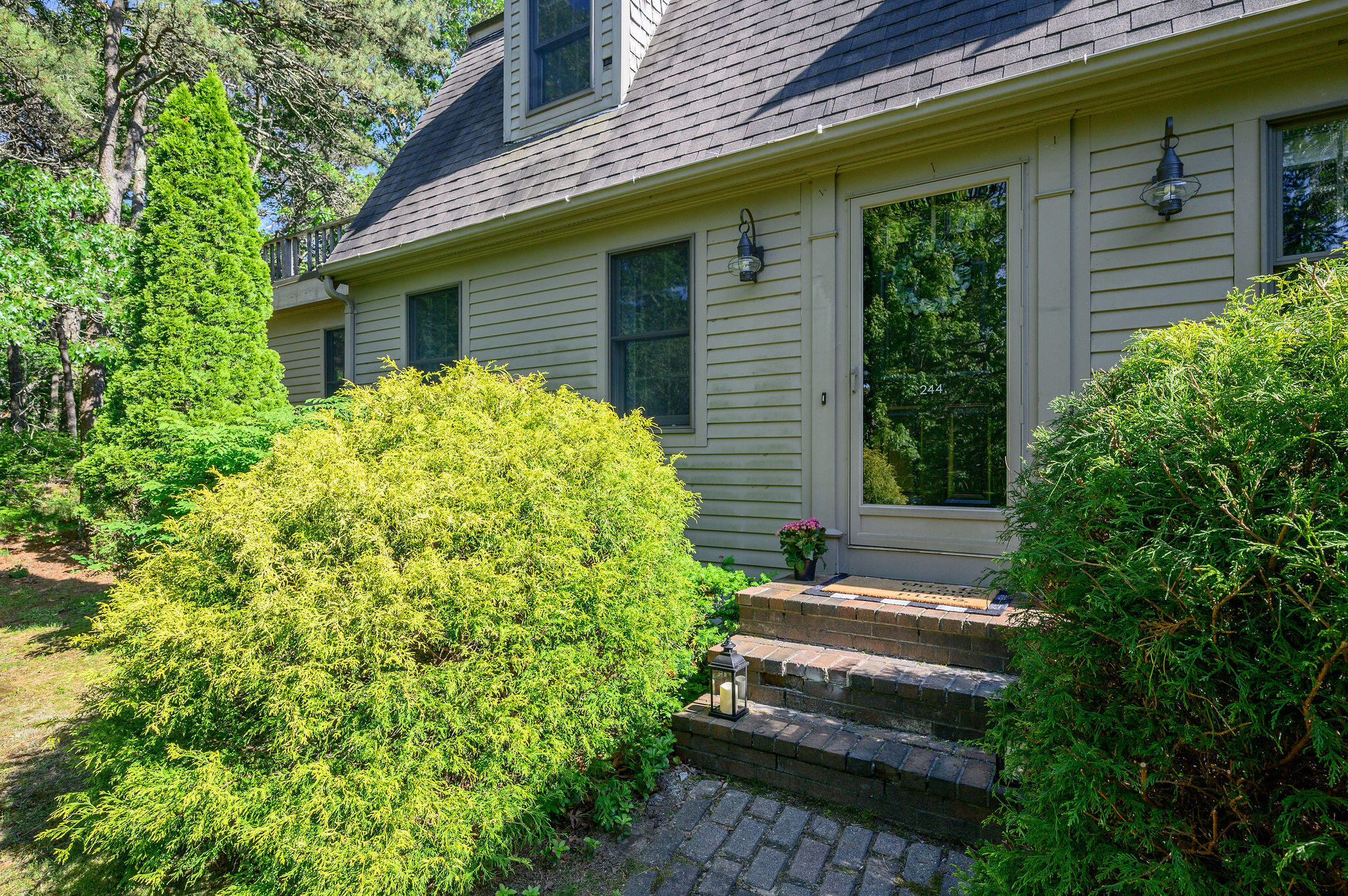 244 Boulder Road Barnstable, MA 02630 - Photo 2 of 48 IMG_9193