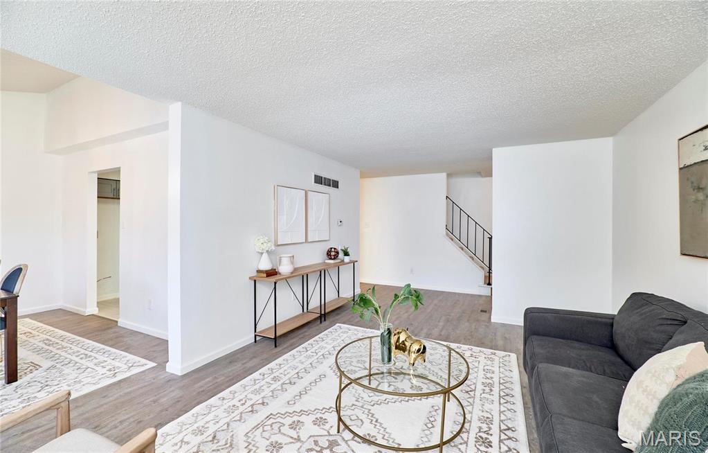 Undisclosed Address Chesterfield, MO 63017 - Photo 19 of 37