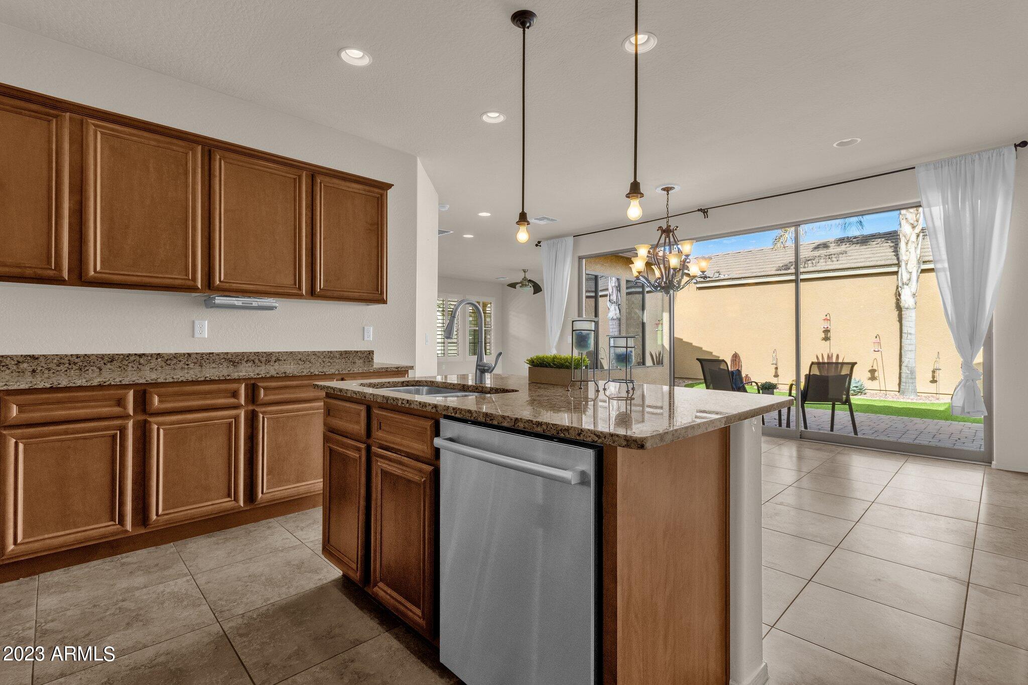 4622 East Blue Sage Road Gilbert, AZ 85297 - Photo 15 of 47 13-web-or-mls-4622-e-blue-sage-rd