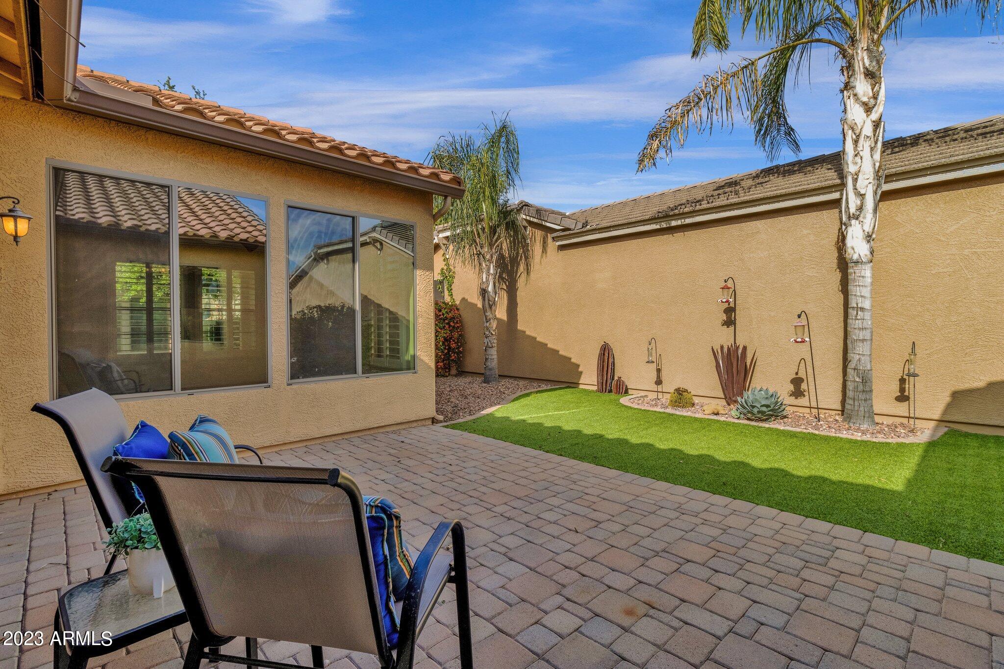 4622 East Blue Sage Road Gilbert, AZ 85297 - Photo 6 of 47 33-web-or-mls-4622-e-blue-sage-rd