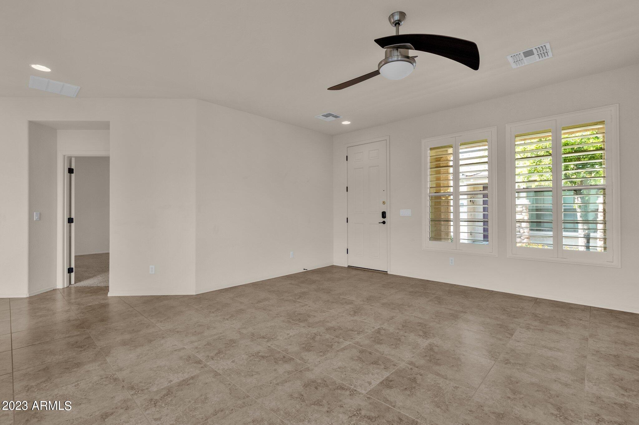 4622 East Blue Sage Road Gilbert, AZ 85297 - Photo 8 of 47 6-web-or-mls-4622-e-blue-sage-rd