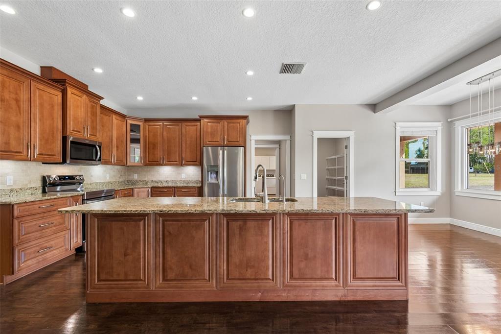 29913 Darby Road Dade City, FL 33525 - Photo 17 of 100