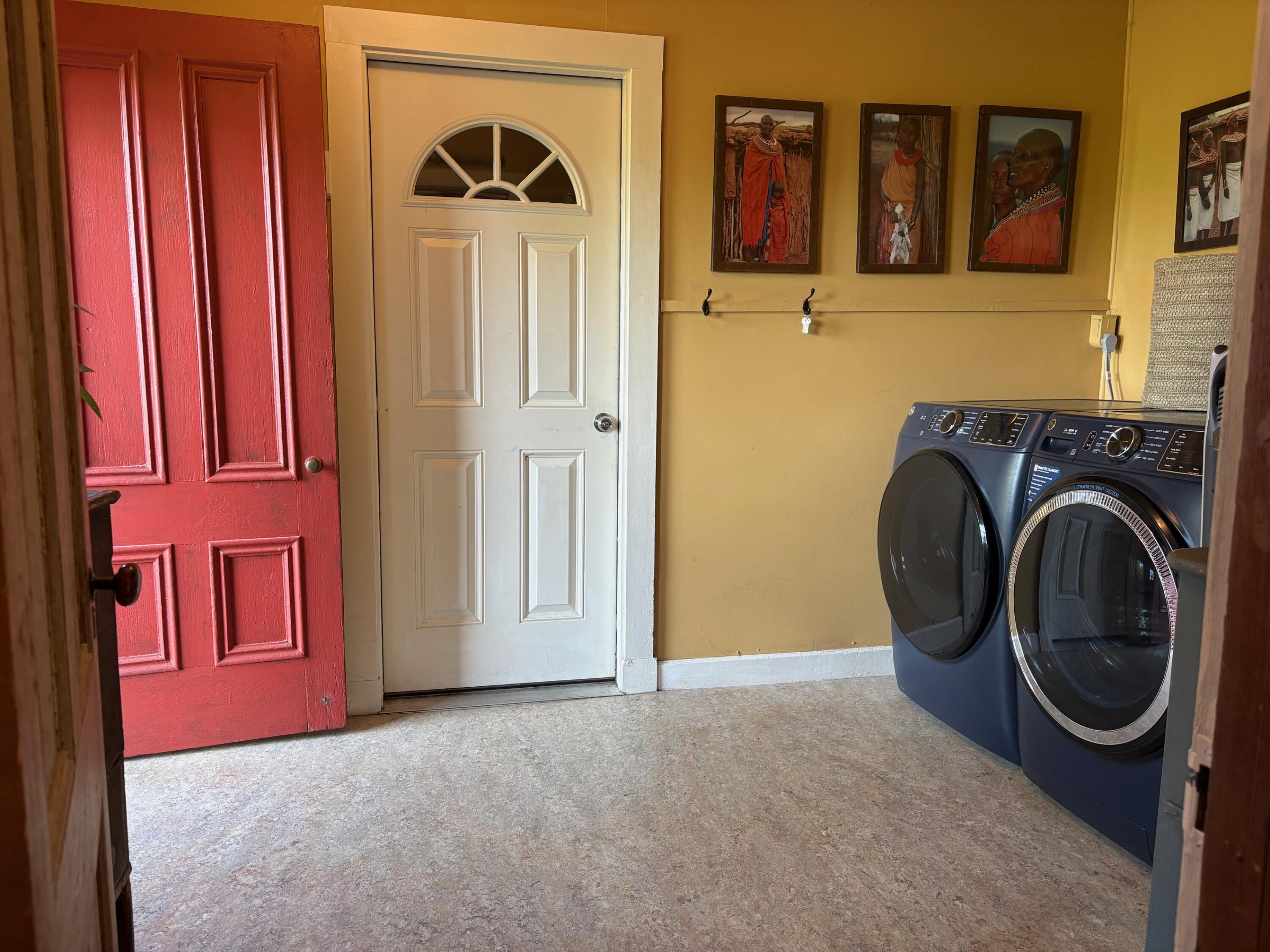 174 Barrett Hill Road Union, ME 04862 - Photo 11 of 42 Laundry room