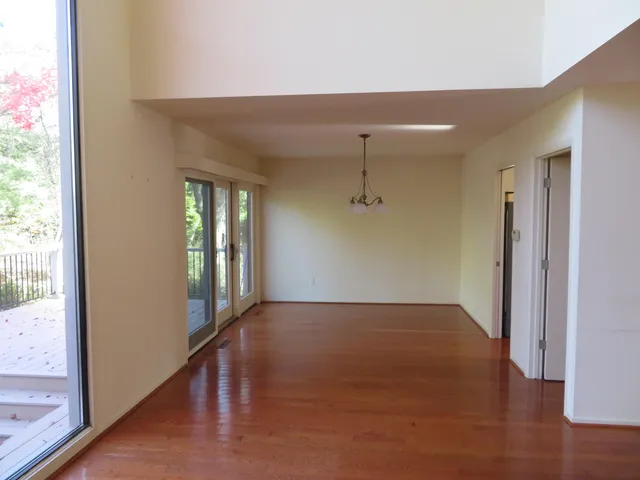 $379,900 | 2134 Overlook Court, Ann Arbor, MI 48103