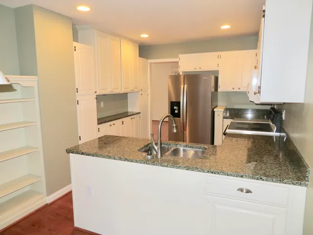 $379,900 | 2134 Overlook Court, Ann Arbor, MI 48103