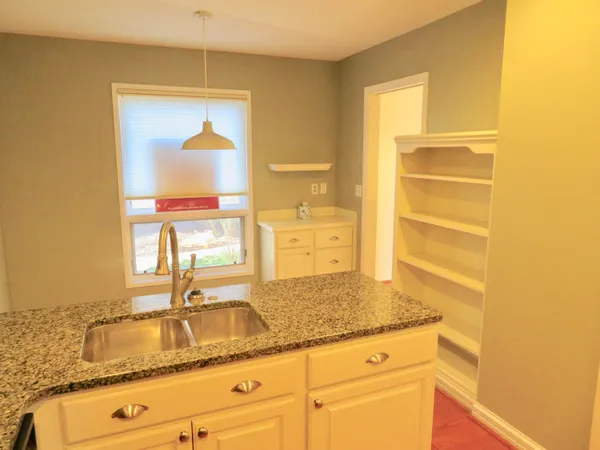 $364,900 | 2134 Overlook Court, Ann Arbor, MI 48103