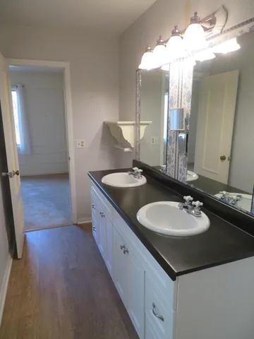 $379,900 | 2134 Overlook Court, Ann Arbor, MI 48103