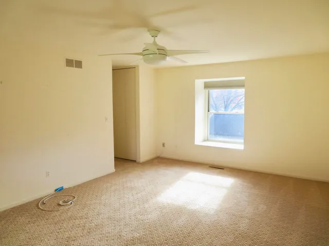 $379,900 | 2134 Overlook Court, Ann Arbor, MI 48103