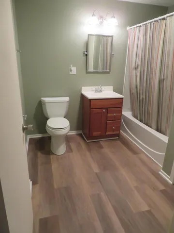 $379,900 | 2134 Overlook Court, Ann Arbor, MI 48103