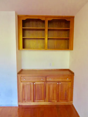 $379,900 | 2134 Overlook Court, Ann Arbor, MI 48103