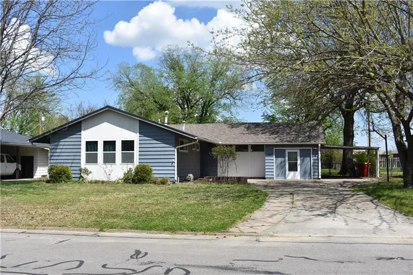 $175,000 | 707 Normal Street, Pittsburg, KS 66762