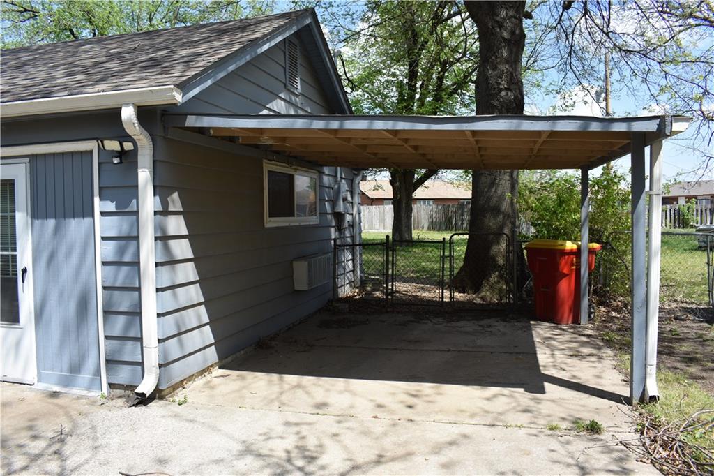 707 Normal Street Pittsburg, KS 66762 - Photo 13 of 18