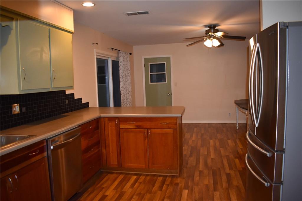 707 Normal Street Pittsburg, KS 66762 - Photo 3 of 18