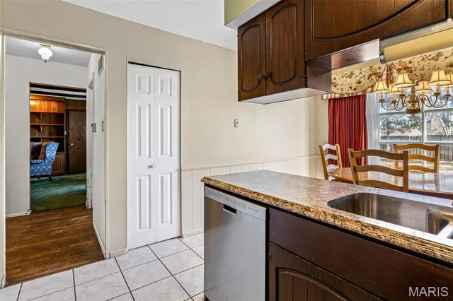 $269,900 | 406 North Harding Street, Desloge, MO 63601