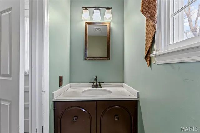 $269,900 | 406 North Harding Street, Desloge, MO 63601