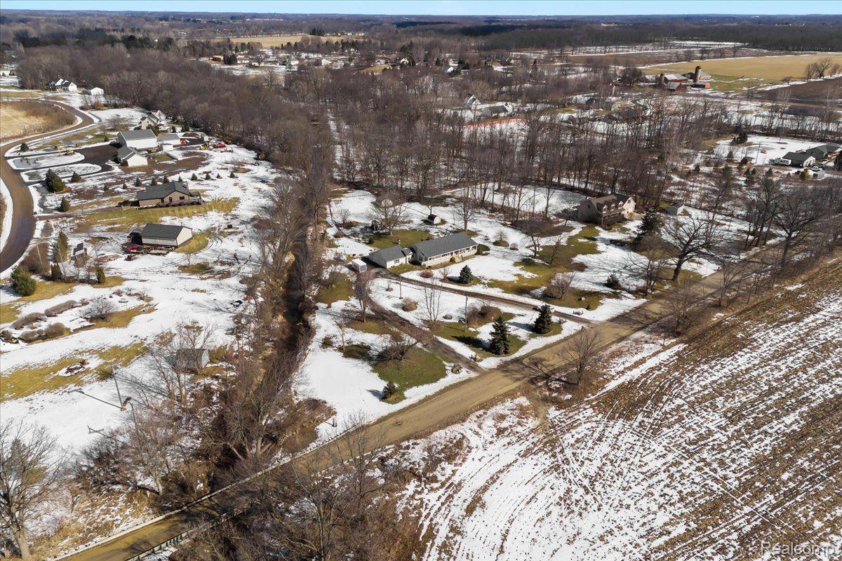 10772 Odell Road Fowlerville, MI 48836 - Photo 38 of 40 Gallery Image 38