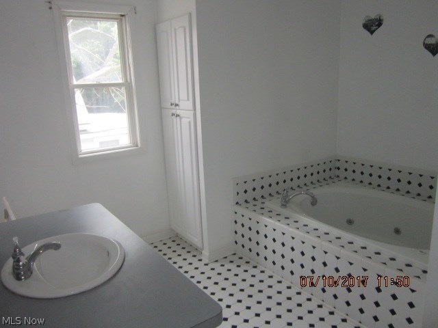 3715 Highland Road Cleveland, OH 44111 - Photo 11 of 24 Gallery Image 11