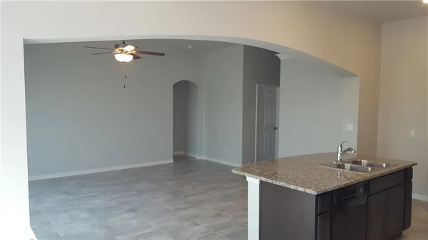 a view of empty room with window