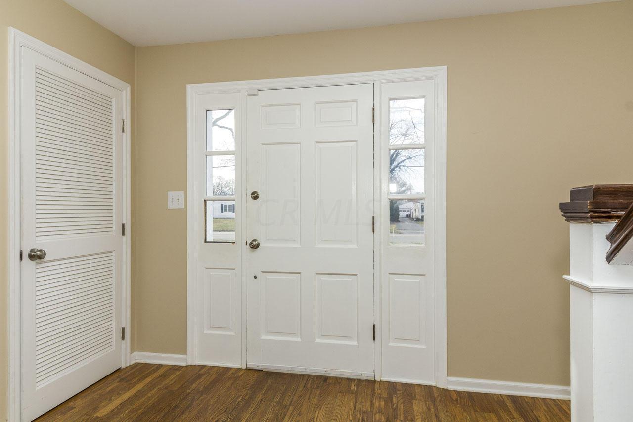 1948 Fishinger Road Columbus, OH 43221 - Photo 3 of 29