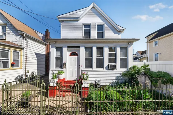 $439,000 | 13 Sherman Place, Clifton, NJ 07011