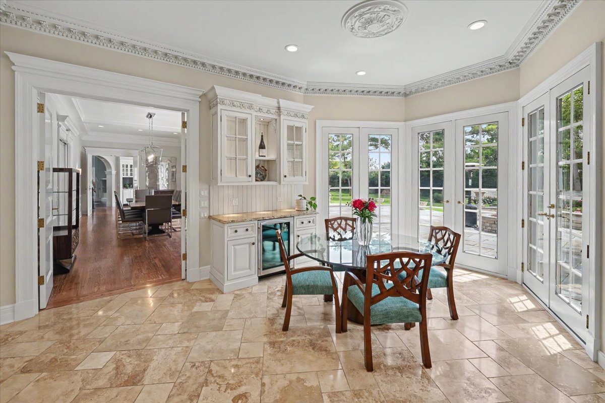 25W451 Plamondon Road Wheaton, IL 60189 - Photo 28 of 66