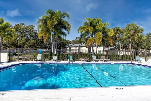 $114,900 | 4215 East Bay Drive, Unit 1806D, Clearwater, FL 33764