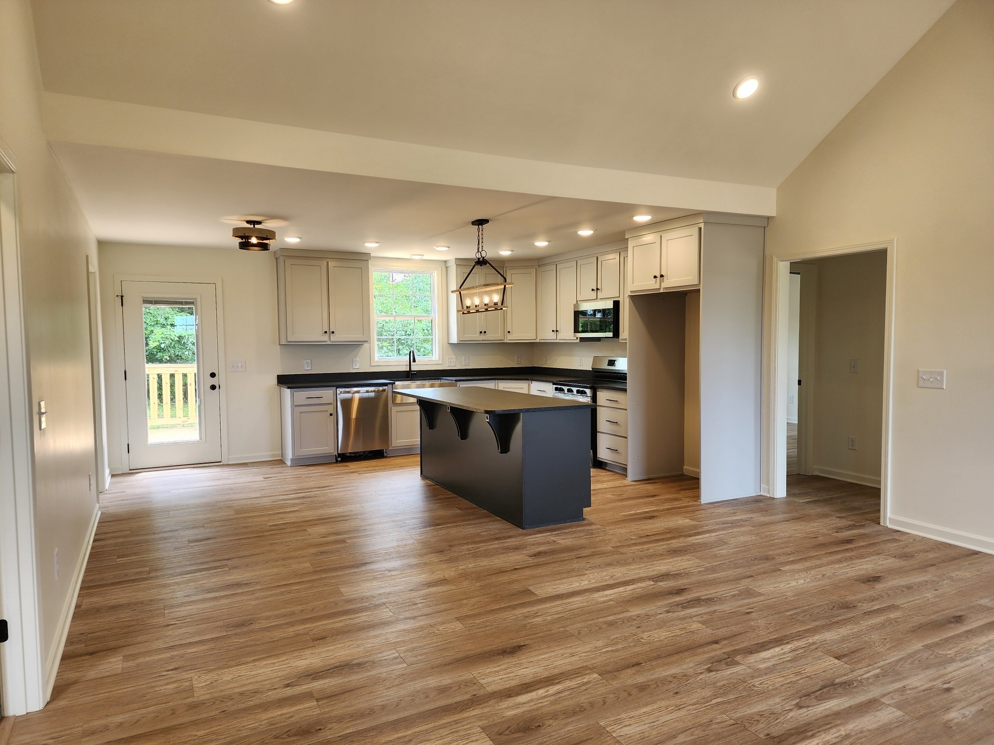 524 Pleasant Hill Road Lafayette, TN 37083 - Photo 7 of 26 Gallery Image 7