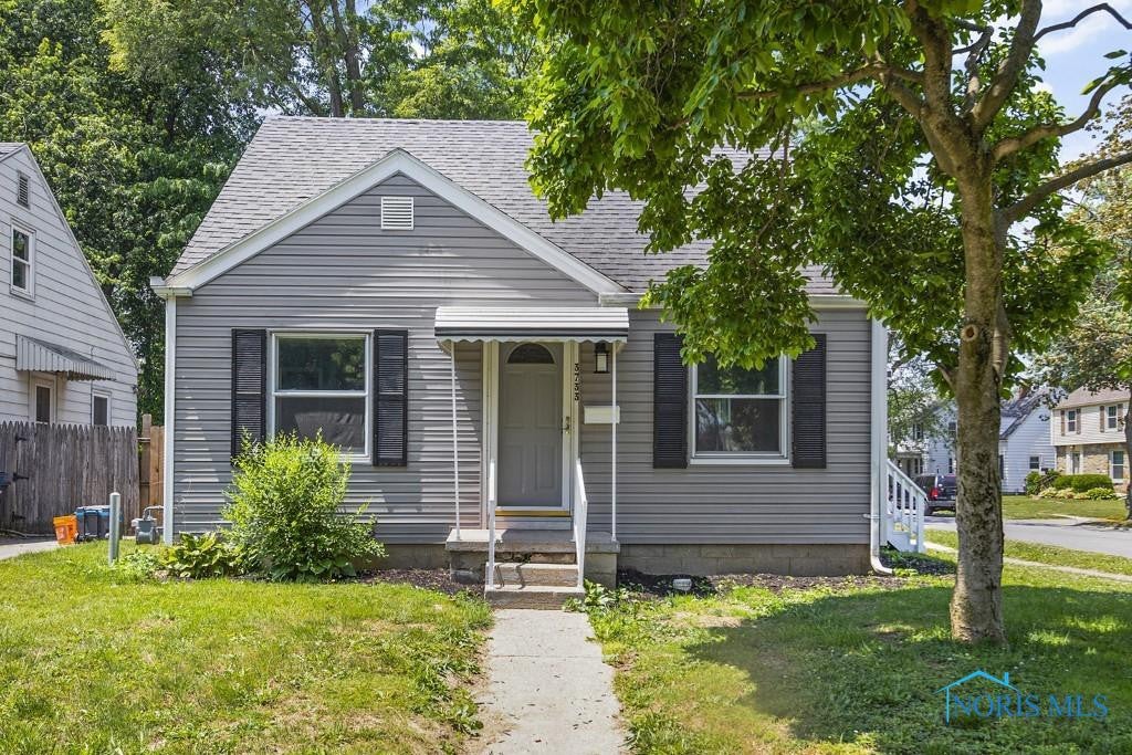 3733 Roanoke Road Toledo, OH 43613 - Photo 1 of 33 Gallery Image 1