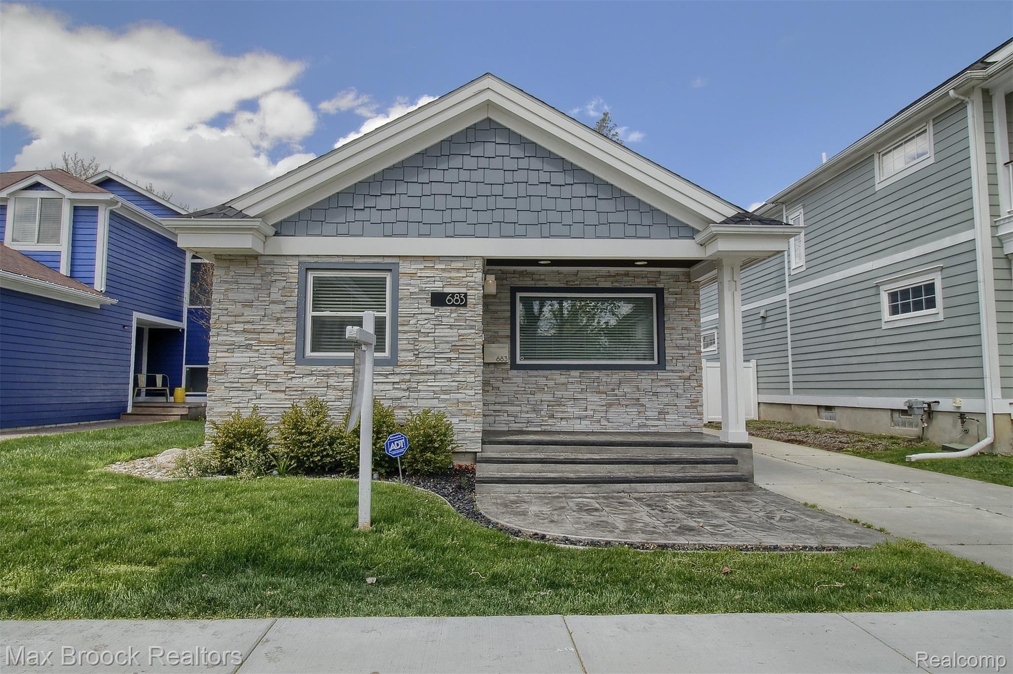 683 Ruffner Avenue Birmingham, MI 48009 - Photo 1 of 29 Front.jpg