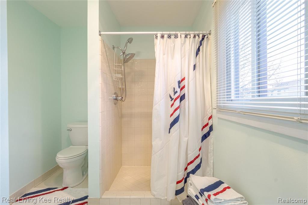 2200 Rochelle Park Drive Rochester Hills, MI 48309 - Photo 25 of 49
