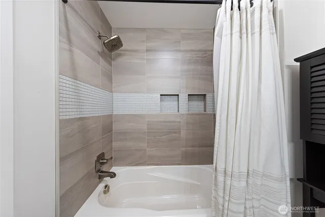 $685,000 | 5612 Clearview Drive, Ferndale, WA 98248