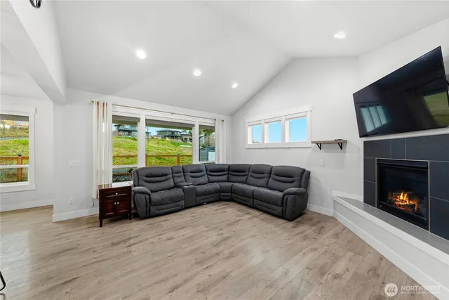 $685,000 | 5612 Clearview Drive, Ferndale, WA 98248