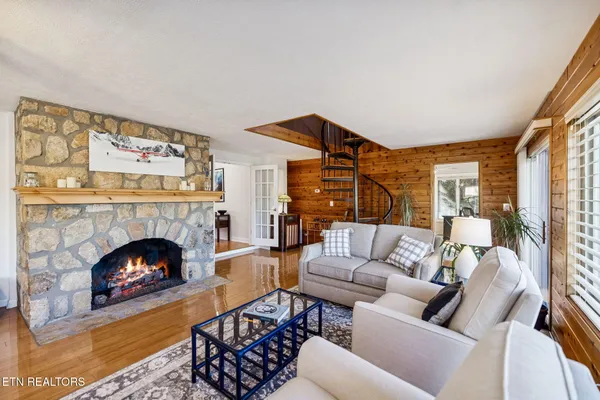 $638,000 | 3576 East Atherton Lane, Baneberry, TN 37890