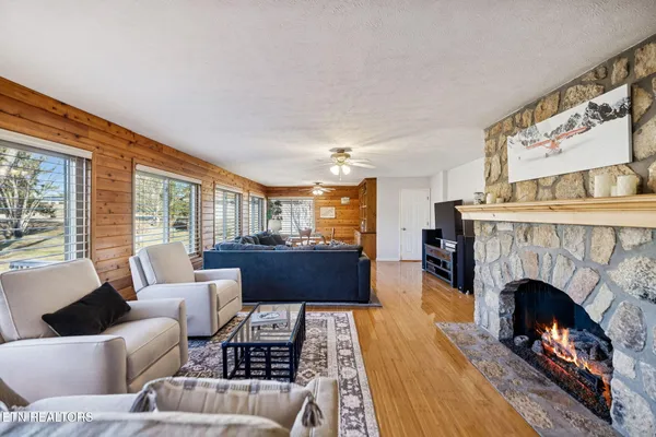 $638,000 | 3576 East Atherton Lane, Baneberry, TN 37890