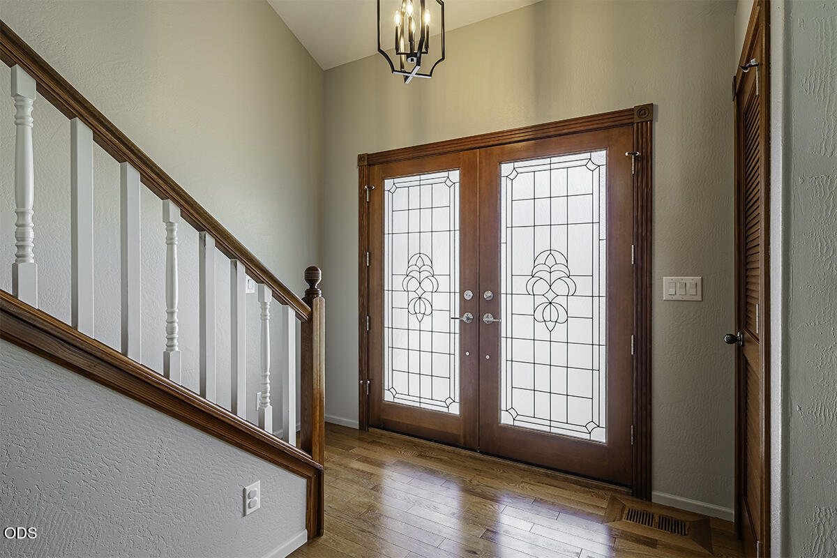 861 Mendolia Way Central Point, OR 97502 - Photo 15 of 35