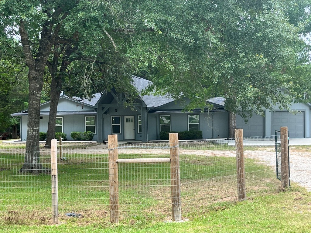 482 Rolling Livingston, TX 77351 - Photo 3 of 41