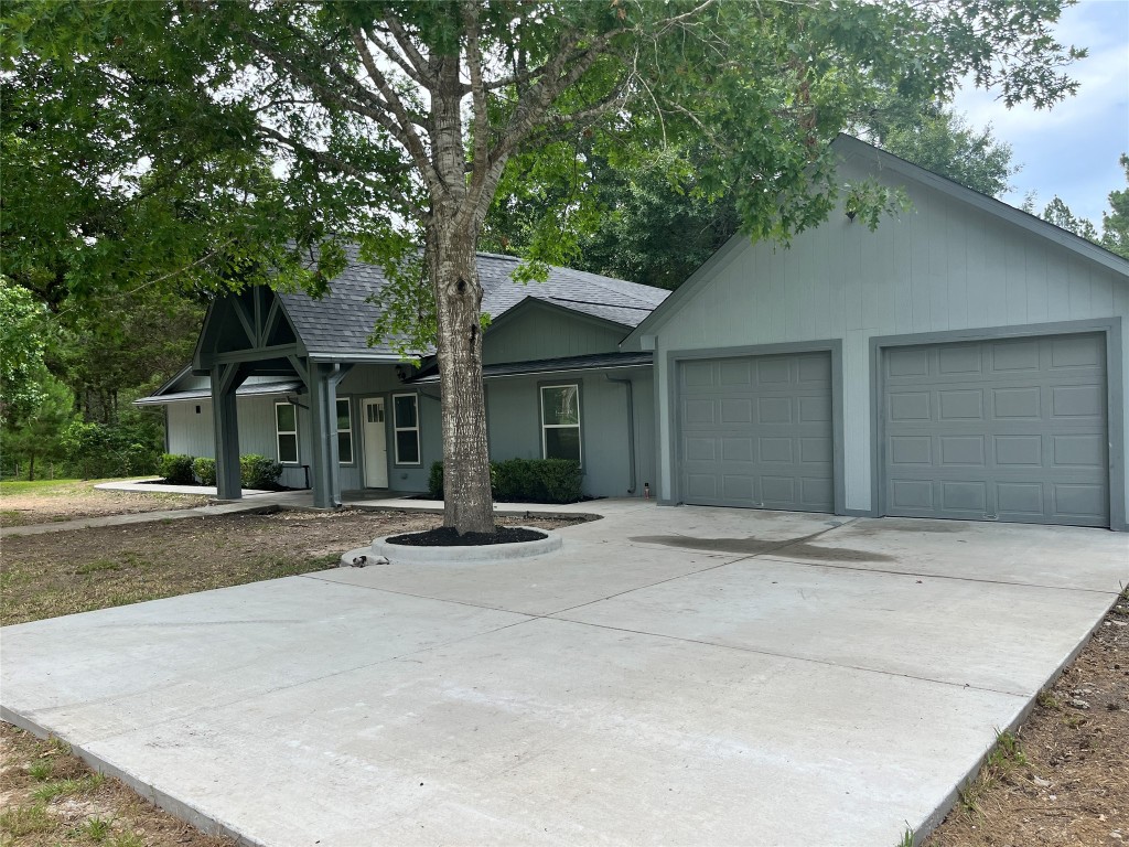 482 Rolling Livingston, TX 77351 - Photo 6 of 41 a house with a outdoor space