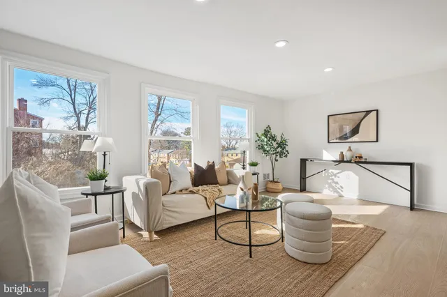 $339,900 | 1353 Potomac Heights Drive, Unit 54, Fort Washington, MD 20744