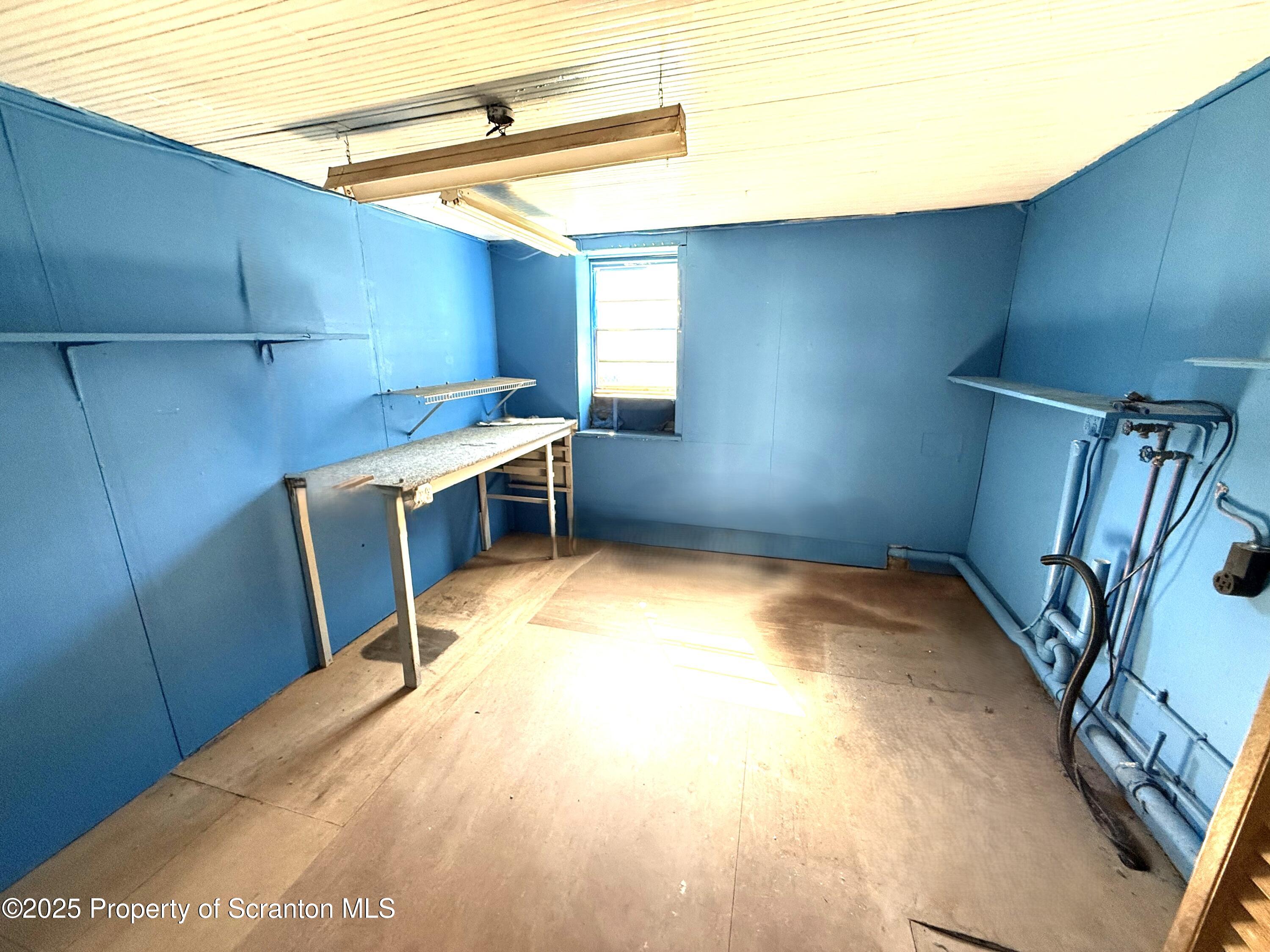 647 Laurel Street Dickson City, PA 18519 - Photo 10 of 10 647 Laurel St. utility room