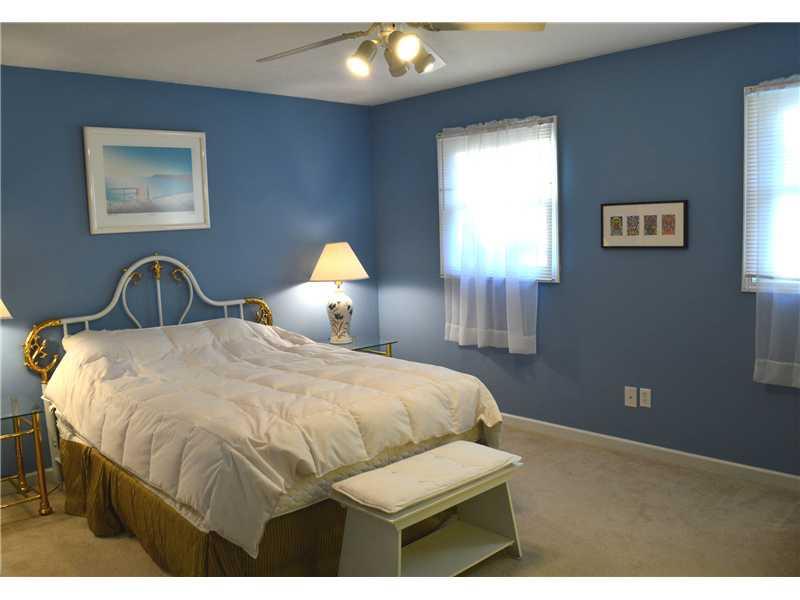 8148 Claridge Road Indianapolis, IN 46260 - Photo 16 of 24 Gallery Image 16