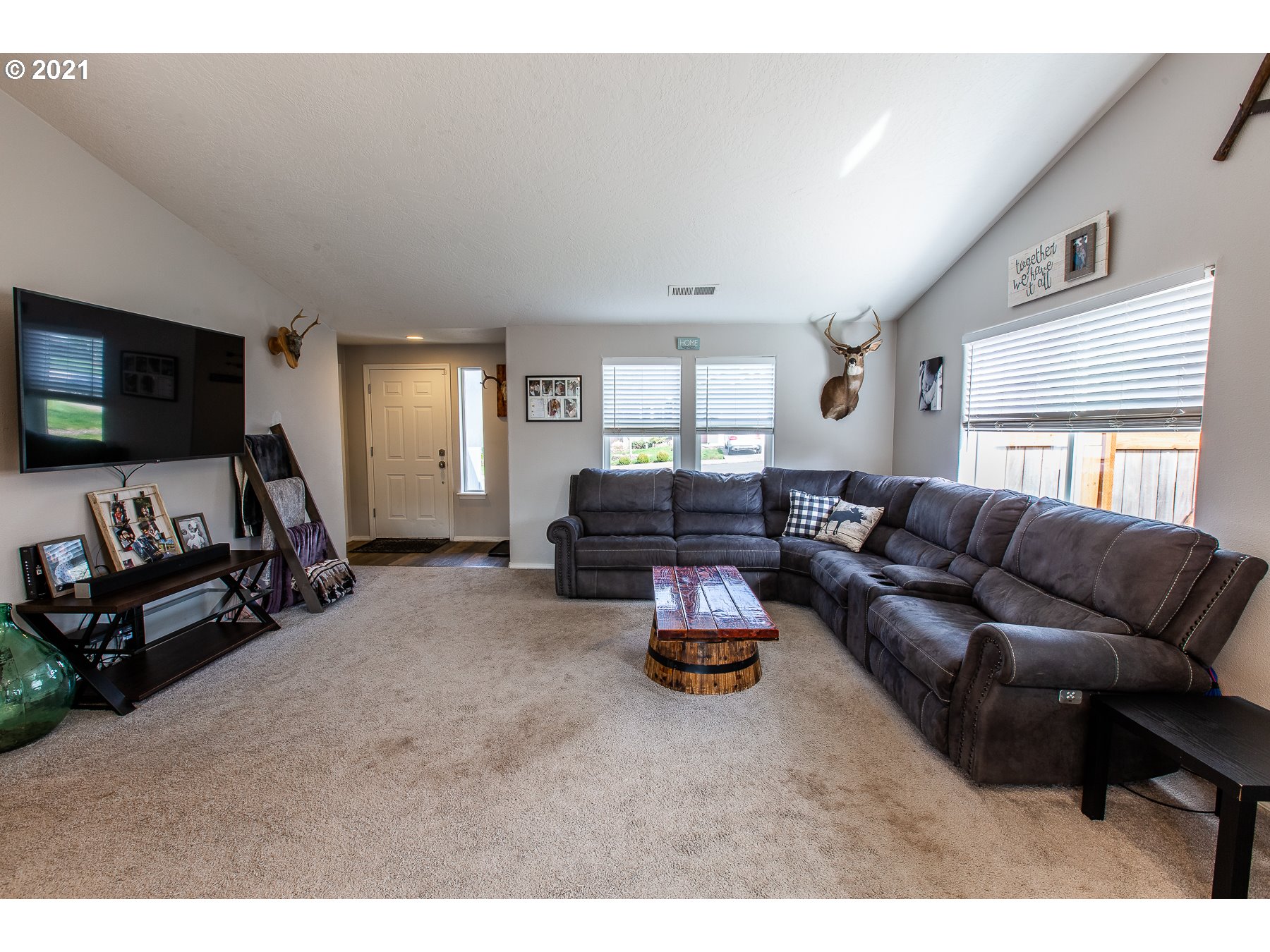 6025 Orchid Lane Springfield, OR 97478 - Photo 7 of 28 Gallery Image 7