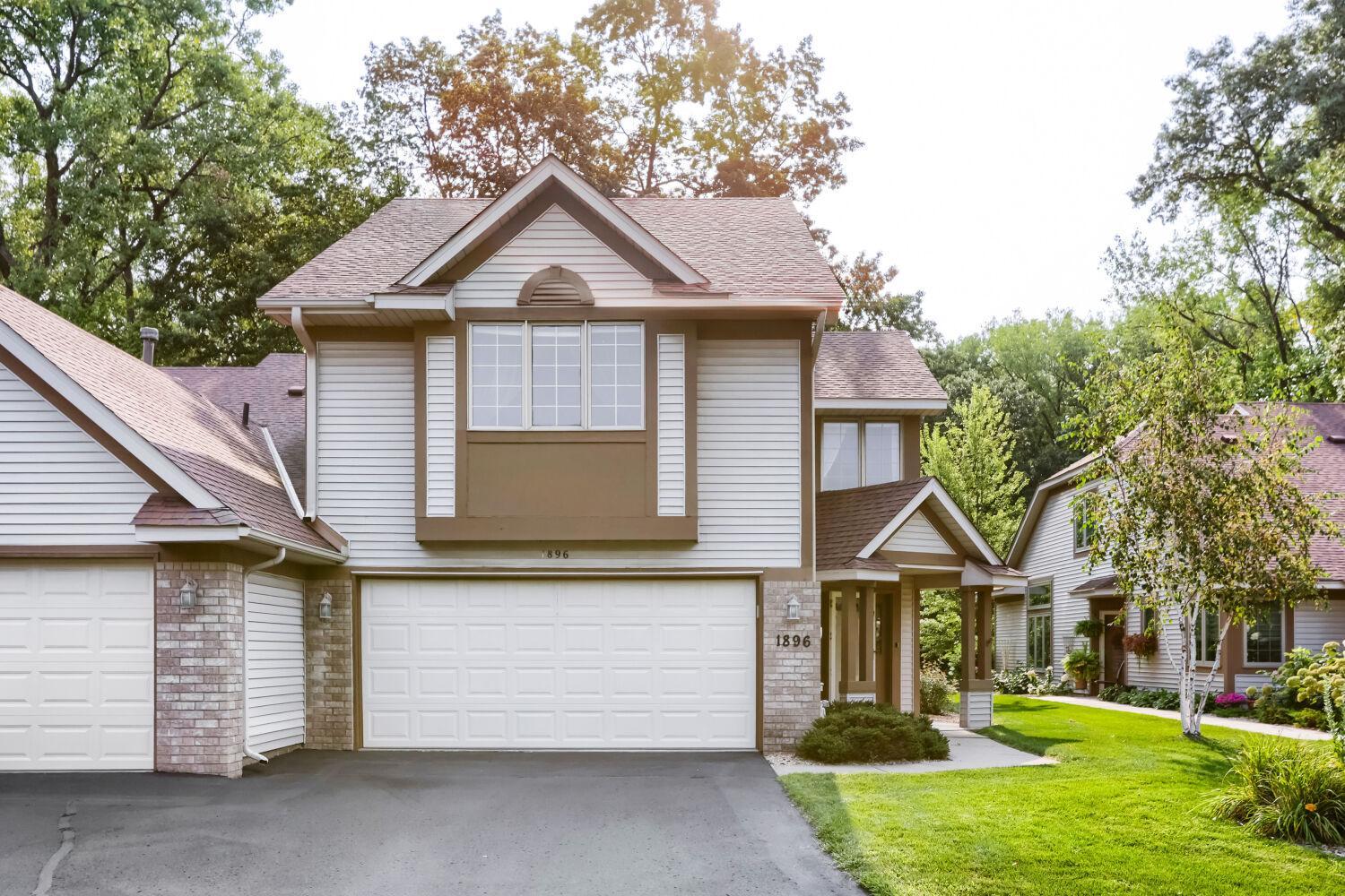 1896 Beebe Road Maplewood, MN 55109 - Photo 1 of 23 Gallery Image 1