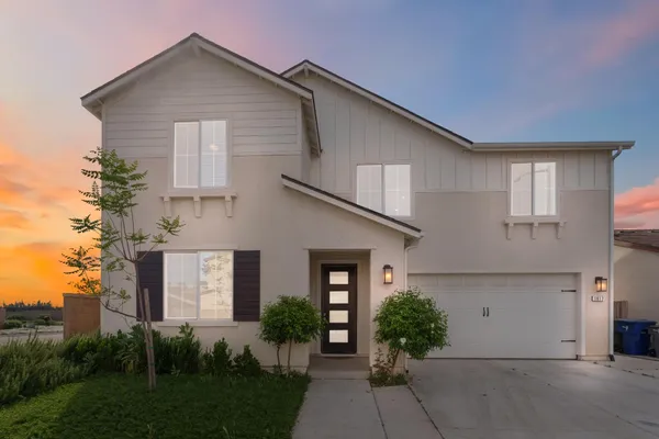 $585,000 | 1617 North Filbert Avenue, Fresno, CA 93727