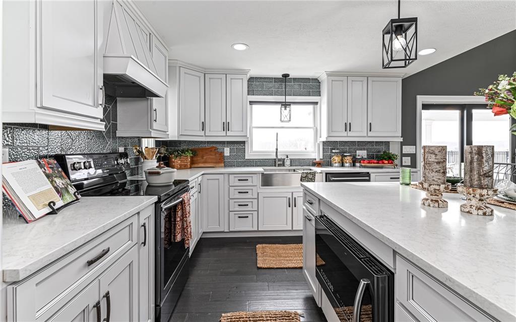 570 Steiner Bridge Road Valencia, PA 16059 - Photo 7 of 48