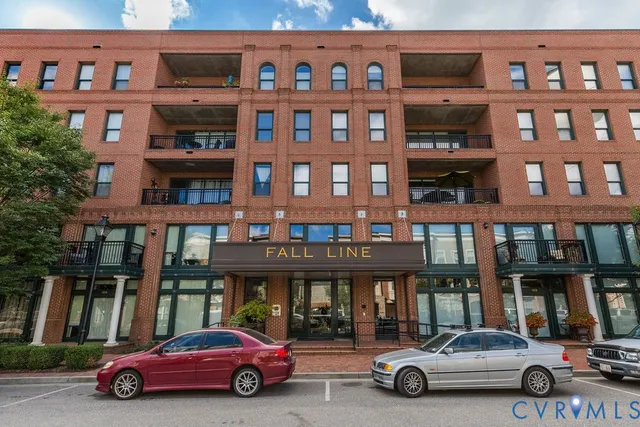 $3,000 | 4940 Old Main Street, Unit 302, Henrico, VA 23231