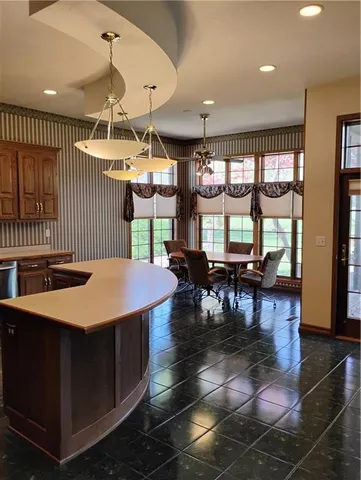 $550,000 | 724 Village Drive, Girard, KS 66743