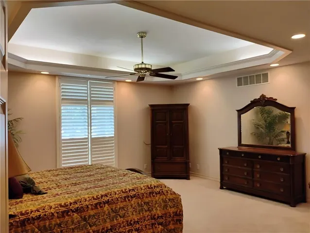 $550,000 | 724 Village Drive, Girard, KS 66743