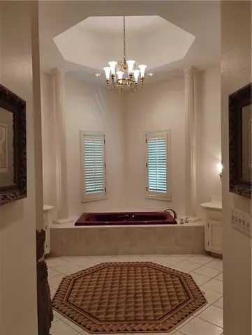 $550,000 | 724 Village Drive, Girard, KS 66743