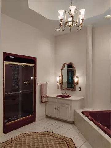 $550,000 | 724 Village Drive, Girard, KS 66743