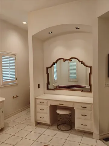 $550,000 | 724 Village Drive, Girard, KS 66743